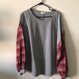 Long sleeve shirt with balloon sleeves